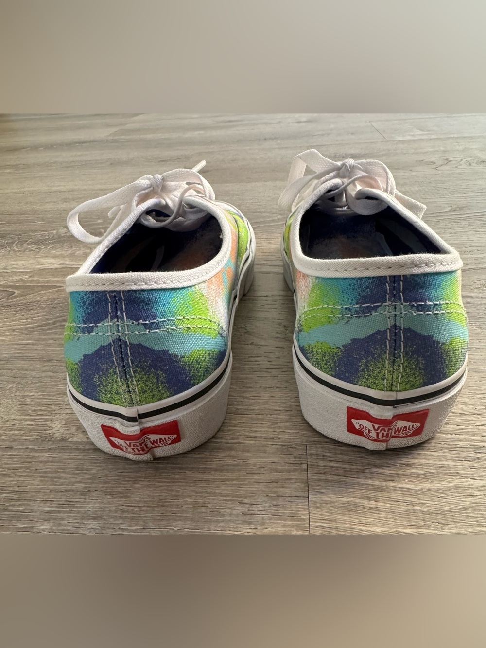 Vans - Picture 3 of 6
